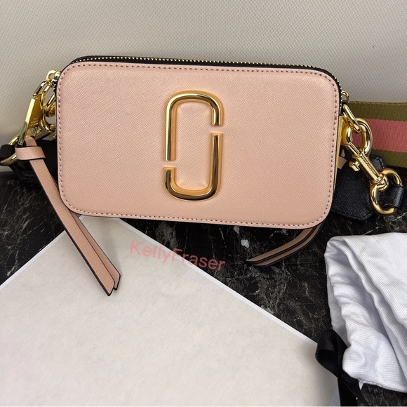 NWOT MARC JACOBS snapshot - Picture 2 of 12